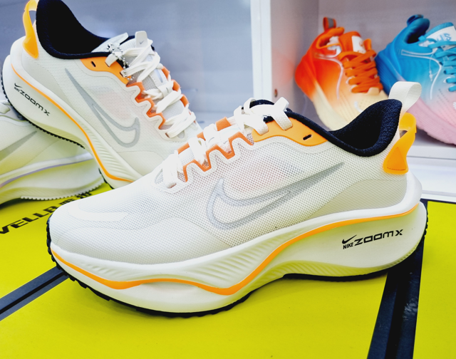نایک زوم ایکس کرم nike zoom x