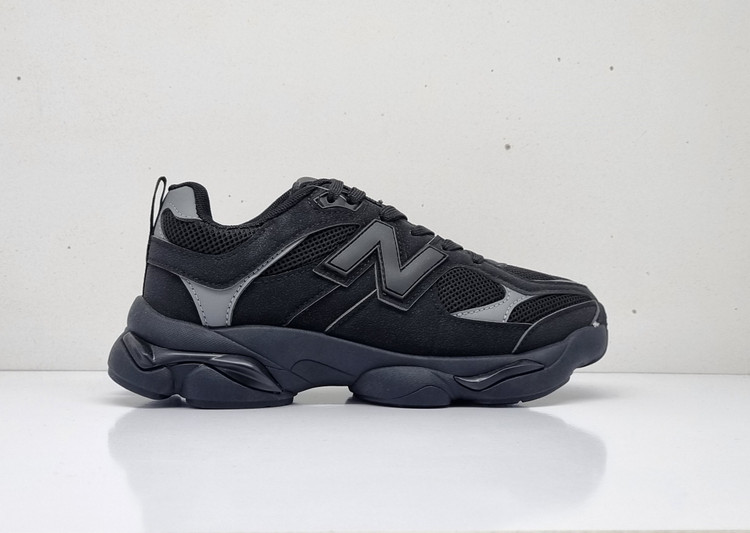 کتونی خارجی وارداتی نیوبالانس 9060 K SHOES مدل M13467 کفش اسپرت سایز میانه زنانه و پسرانه سبک و راحت سایز 36 تا 41